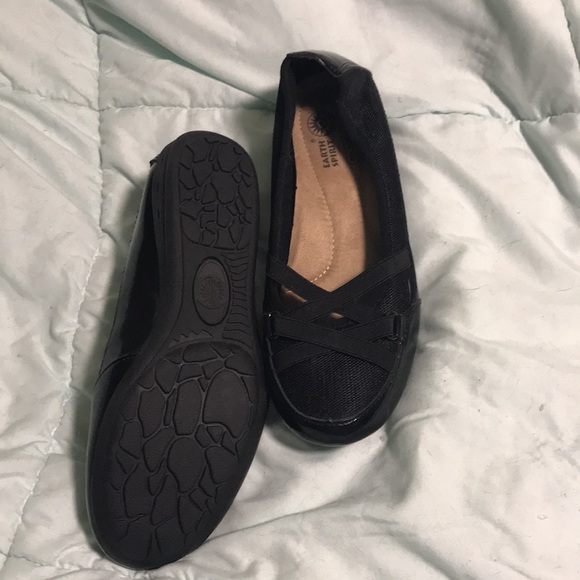 Black flats new never worn - Picture 3 of 3